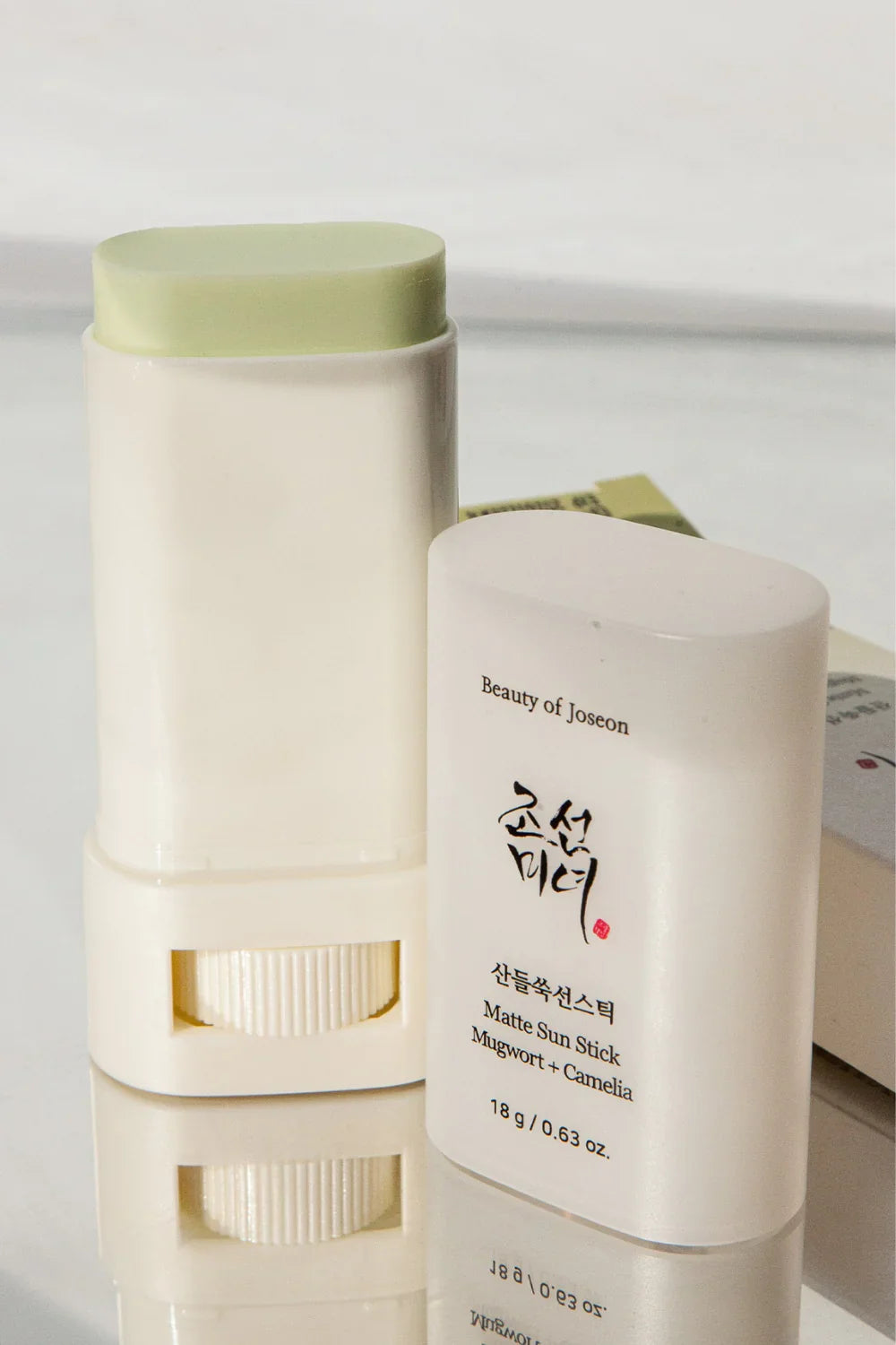 Beauty of Joseon - Stick Protetor Solar Matte Mugwort + Camellia SPF 50 PA++++ 18g